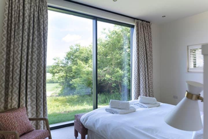 Crucis Park Estate Villa Cirencester Exterior foto