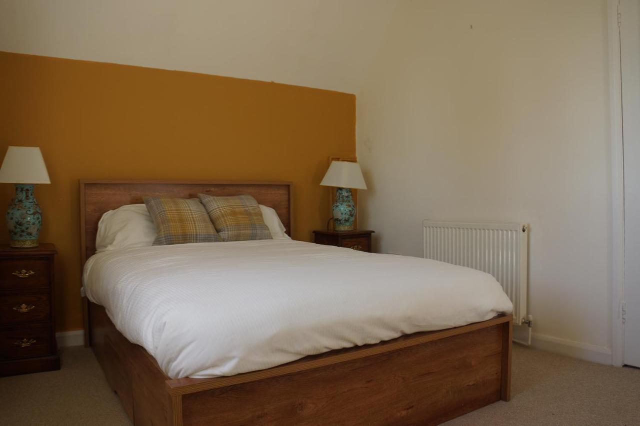 Crucis Park Estate Villa Cirencester Exterior foto